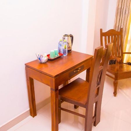 Homestay Garden Rest Канді Екстер'єр фото