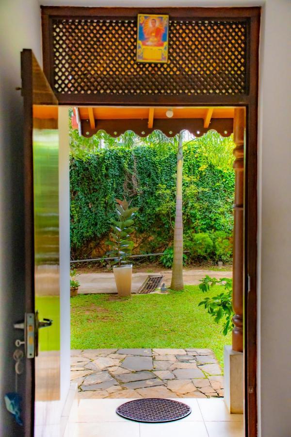 Homestay Garden Rest Канді Екстер'єр фото