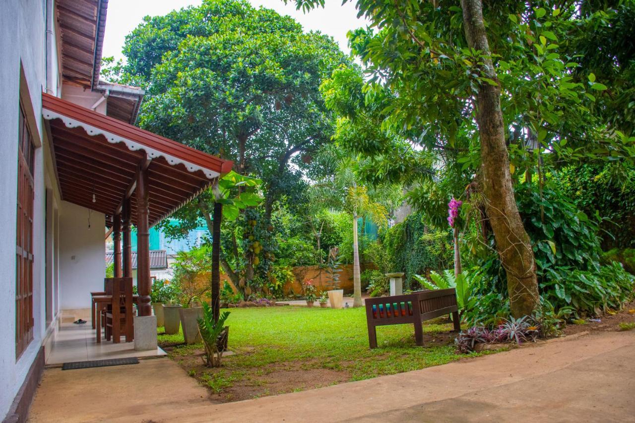 Homestay Garden Rest Канді Екстер'єр фото